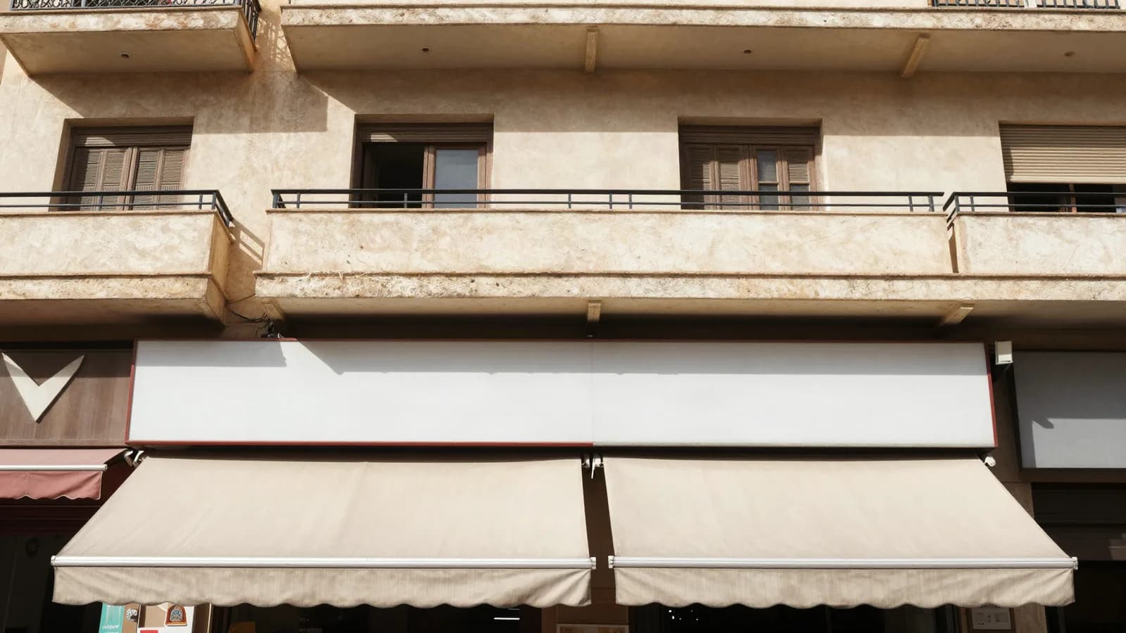 Façade en copropriété au Maroc — partie commune, enseignes commerciales et indemnisation par expertise