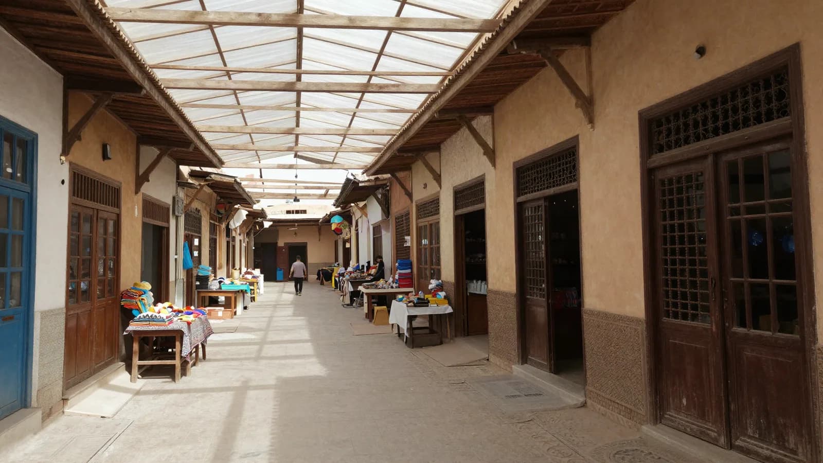 Expertise d'une galerie marchande de quartier au Maroc : cas pratique multilocataires et vacance