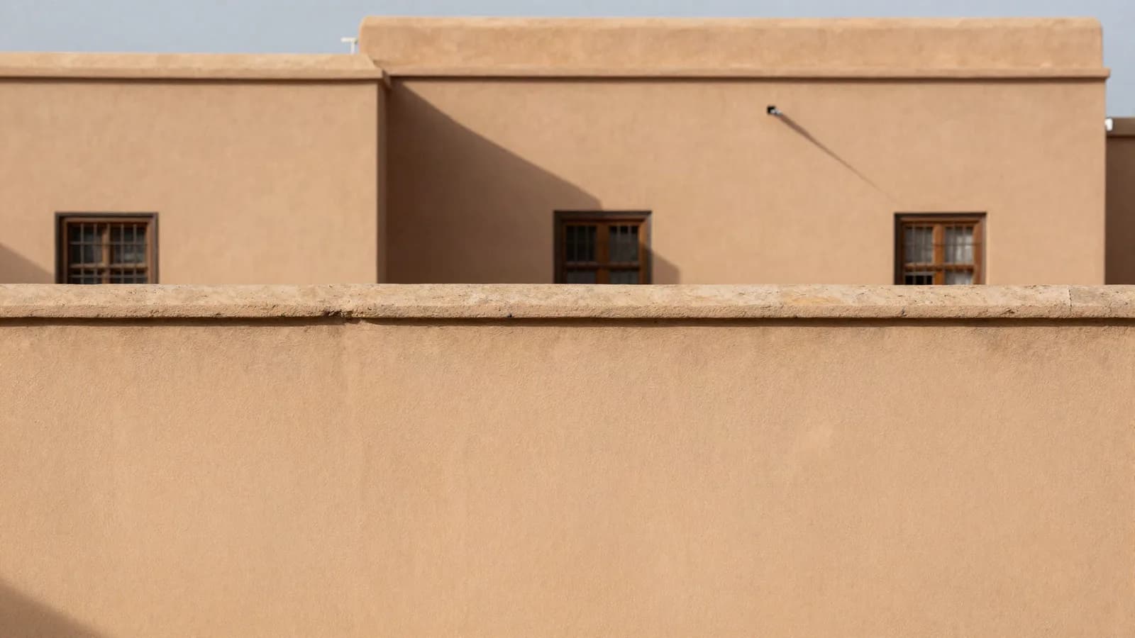 Mur mitoyen au Maroc : présomptions, droits et obligations des voisins (code 39-08)